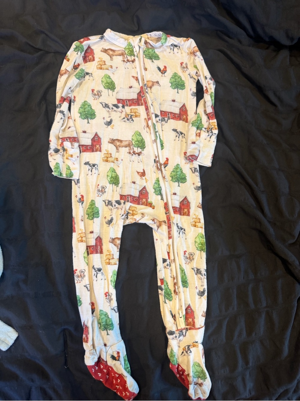Posh Peanut Nashville Farm Animals Baby Sleeper Onesie Pajama Size 6-9 Months